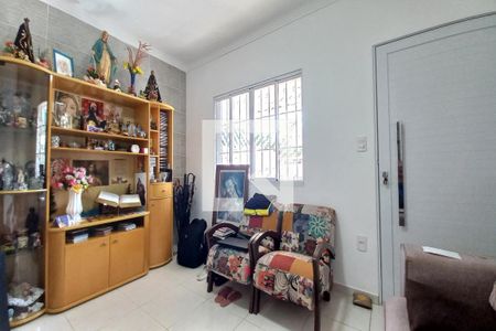Sala de casa para alugar com 4 quartos, 150m² em Vila Marieta, Campinas