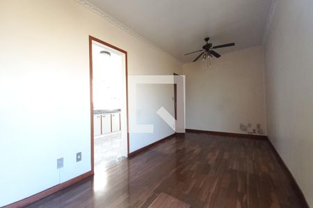 Sala de apartamento à venda com 2 quartos, 82m² em Vila Marieta, Campinas