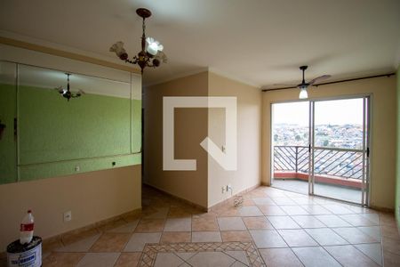 Sala de apartamento à venda com 3 quartos, 74m² em Vila Regina, São Paulo
