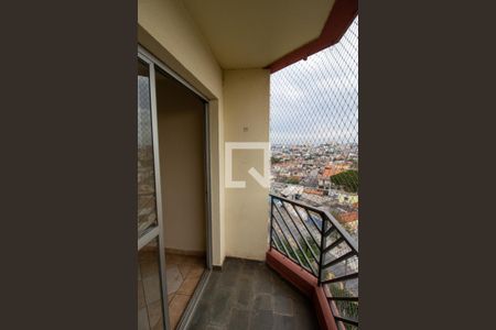 Sala / Varanda de apartamento para alugar com 3 quartos, 74m² em Vila Regina, São Paulo