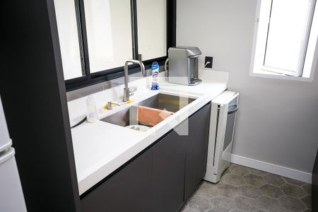 Sala / cozinha americana de casa à venda com 3 quartos, 150m² em Jardim Londrina, São Paulo