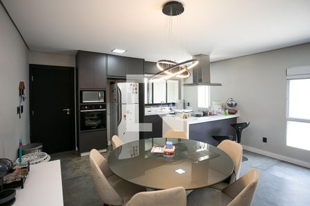 Sala / cozinha americana de casa à venda com 3 quartos, 150m² em Jardim Londrina, São Paulo