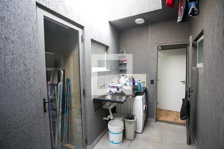 Casa à venda com 150m², 3 quartos e 5 vagasÁrea de Serviço