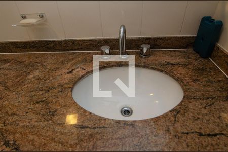 Casa de condomínio à venda com 1180m², 4 quartos e 3 vagasBanheiro da Suíte 2