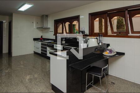 Casa de condomínio à venda com 1180m², 4 quartos e 3 vagasCozinha