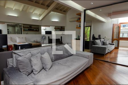 Casa de condomínio à venda com 1180m², 4 quartos e 3 vagasSuite 1