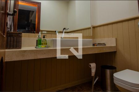 Casa de condomínio à venda com 1180m², 4 quartos e 3 vagasLavabo