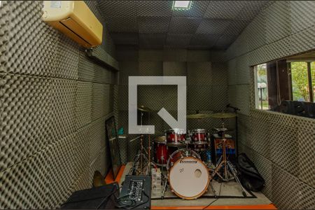 Casa de condomínio à venda com 1180m², 4 quartos e 3 vagasEstudio