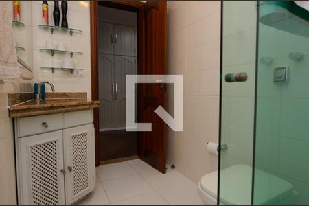 Casa de condomínio à venda com 1180m², 4 quartos e 3 vagasBanheiro da Suíte 2