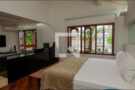 Casa de condomínio à venda com 1180m², 4 quartos e 3 vagasSuite 1