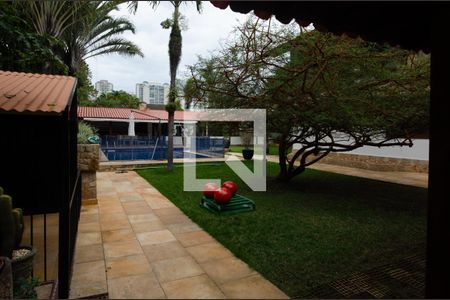 Casa de condomínio à venda com 1180m², 4 quartos e 3 vagasÁrea externa