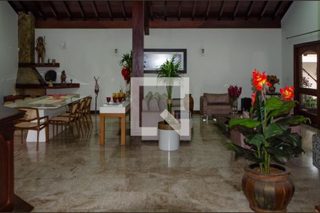 Sala de estar de casa de condomínio à venda com 4 quartos, 1180m² em Barra da Tijuca, Rio de Janeiro