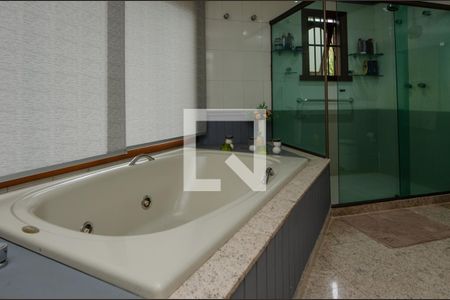 Casa de condomínio à venda com 1180m², 4 quartos e 3 vagasBanheiro da Suíte 4