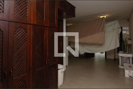 Casa de condomínio à venda com 1180m², 4 quartos e 3 vagasÁrea de serviço