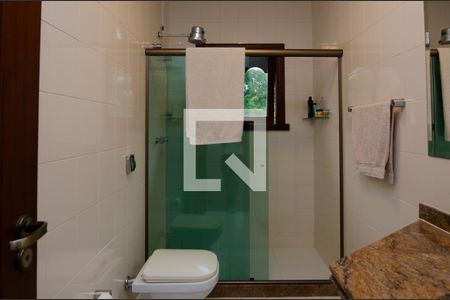 Casa de condomínio à venda com 1180m², 4 quartos e 3 vagasBanheiro da Suíte 2