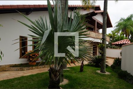 Casa de condomínio à venda com 1180m², 4 quartos e 3 vagasFachada