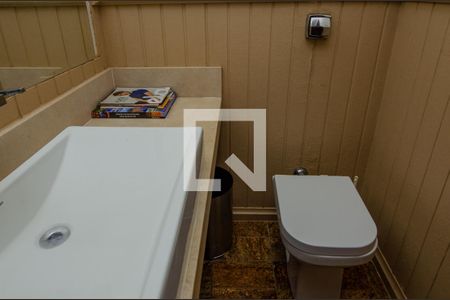 Casa de condomínio à venda com 1180m², 4 quartos e 3 vagasLavabo