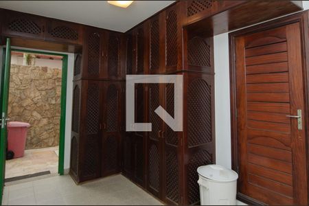 Casa de condomínio à venda com 1180m², 4 quartos e 3 vagasÁrea de serviço