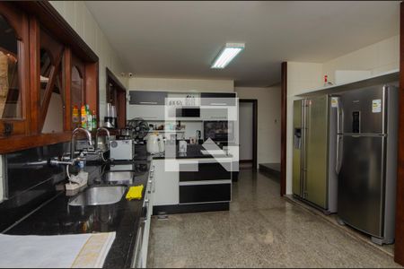 Casa de condomínio à venda com 1180m², 4 quartos e 3 vagasCozinha