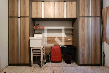 Casa à venda com 272m², 5 quartos e 8 vagas Casa à venda com 272m², 5 quartos e 8 vagasQuarto 3