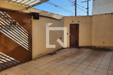 Casa à venda com 272m², 5 quartos e 8 vagas Casa à venda com 272m², 5 quartos e 8 vagasGaragem