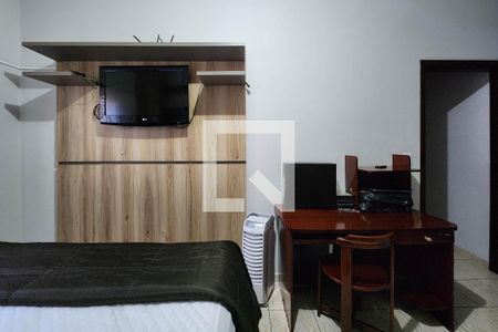 Casa à venda com 272m², 5 quartos e 8 vagas Casa à venda com 272m², 5 quartos e 8 vagasQuarto 4