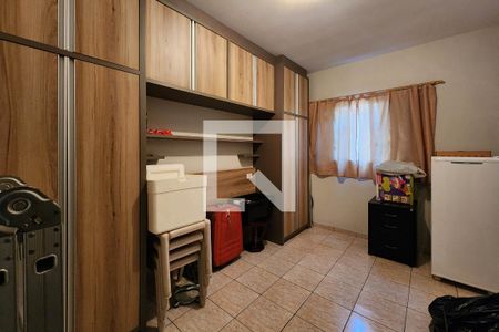 Casa à venda com 272m², 5 quartos e 8 vagas Casa à venda com 272m², 5 quartos e 8 vagasQuarto 3