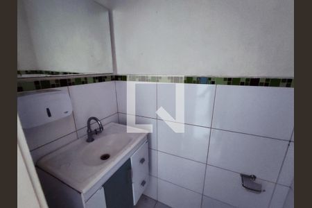 Banheiro de kitnet/studio para alugar com 1 quarto, 29m² em Méier, Rio de Janeiro