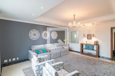 Sala de casa à venda com 4 quartos, 202m² em Vila Scarpelli, Santo André