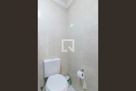 Casa à venda com 202m², 4 quartos e 3 vagasBanheiro de Serviço