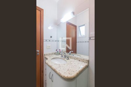 Casa à venda com 202m², 4 quartos e 3 vagasBanheiro da Suíte 2