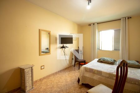 Suíte de casa à venda com 4 quartos, 90m² em Vila Dom Pedro I, São Paulo