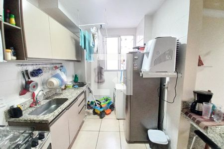 Apartamento à venda com 48m², 2 quartos e 2 vagasCozinha e Área de Serviço