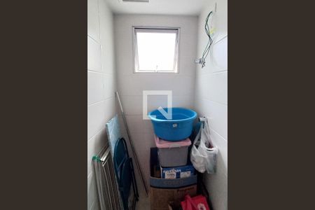 Banheiro da Suíte de apartamento à venda com 2 quartos, 48m² em Conjunto Helena Antipoff, Belo Horizonte