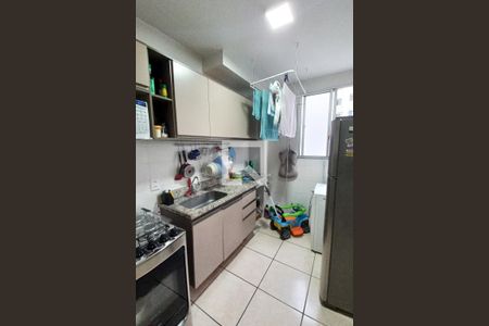 Apartamento à venda com 48m², 2 quartos e 2 vagasCozinha e Área de Serviço