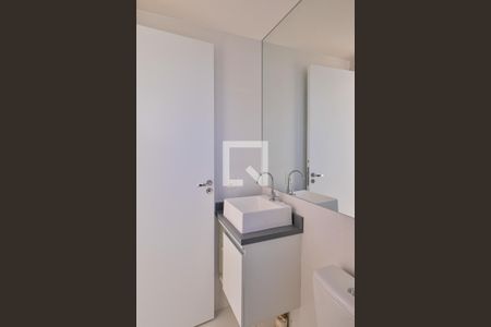 Banheiro de apartamento para alugar com 2 quartos, 41m² em Cambuci, São Paulo