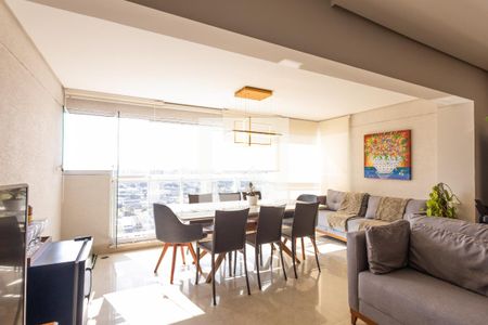 Apartamento à venda com 94m², 2 quartos e 2 vagasSala