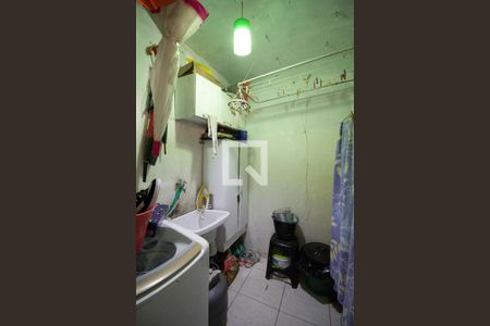 Casa de condomínio à venda com 68m², 2 quartos e 1 vagaÁrea de Serviço