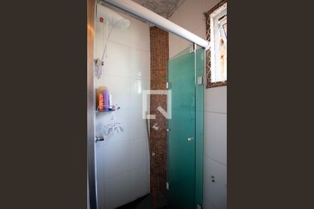 Casa de condomínio à venda com 68m², 2 quartos e 1 vagaBanheiro