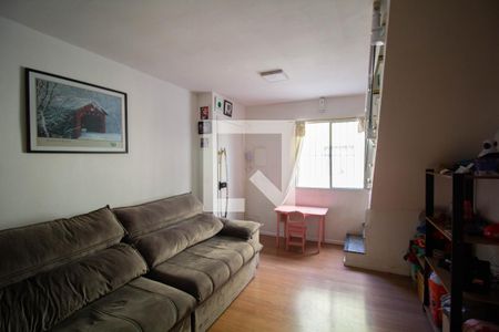 Sala de casa de condomínio à venda com 3 quartos, 68m² em Itaquera, São Paulo