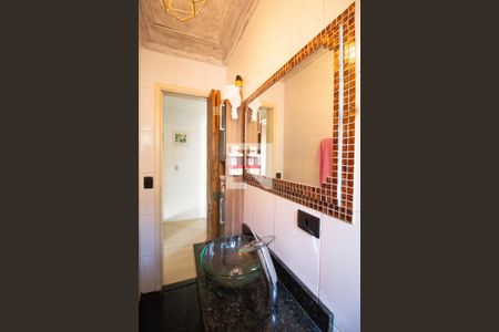 Casa de condomínio à venda com 68m², 2 quartos e 1 vagaBanheiro