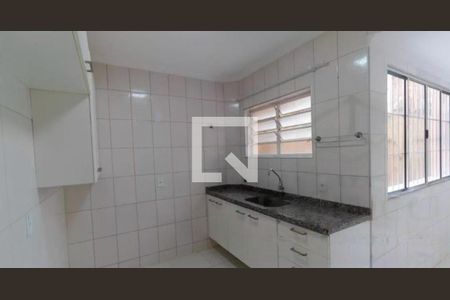 Apartamento para alugar com 69m², 2 quartos e sem vaga