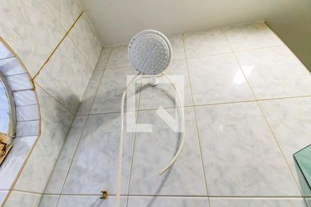 Casa à venda com 125m², 3 quartos e 2 vagasBanheiro - Chuveiro