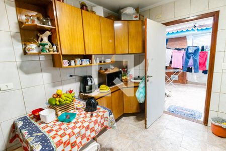 Casa à venda com 125m², 3 quartos e 2 vagasCozinha - Armários