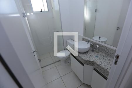 Banheiro de apartamento para alugar com 2 quartos, 53m² em Jardim Riacho das Pedras, Contagem