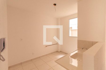 Apartamento à venda com 60m², 2 quartos e 1 vaga Apartamento à venda com 60m², 2 quartos e 1 vagaCozinha e Área de Serviço