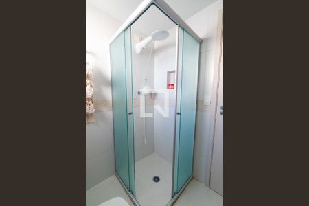 Apartamento à venda com 65m², 2 quartos e 1 vagaBanheiro Detalhe