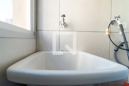 Apartamento à venda com 65m², 2 quartos e 1 vagaÁrea de Serviço Detalhe