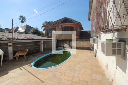 Casa à venda com 180m², 3 quartos e 3 vagasPiscina