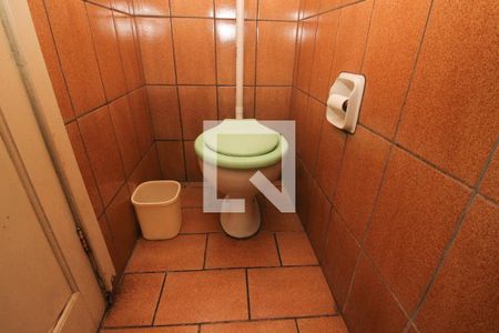 Casa à venda com 180m², 3 quartos e 3 vagasBanheiro de Serviço